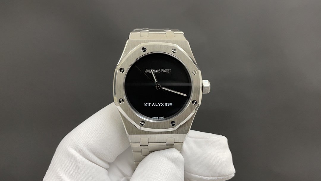 Audemars Piguet Royal Oak Stainless Steel Selfwinding Black Dial 37mm 15550ST.OO.1356ST.03