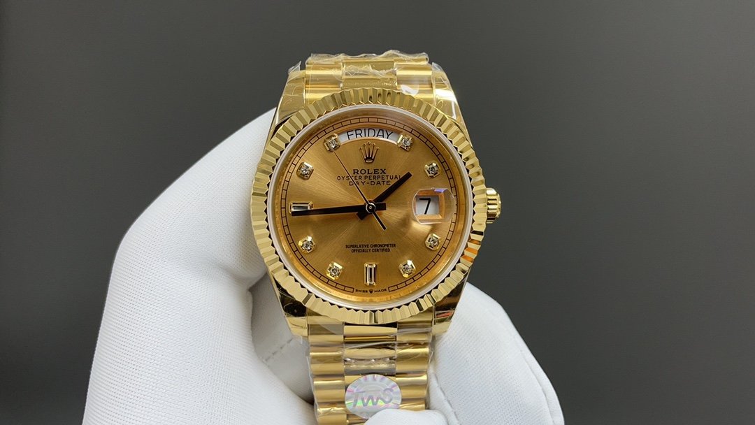 Today's recommendation for Rolex's weekly calendar type gold stone face 40mm 3255 machine with top-quality shipping photos ✈️ ‍   ﻿ ﻿