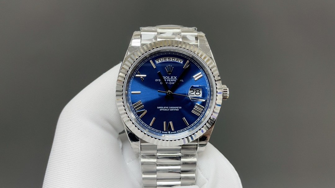 Today we recommend the Rolex DD Weekly Calendar Weighted Edition white shell blue surface 40mm 3255 machine with top-quality shipping photos ✈️