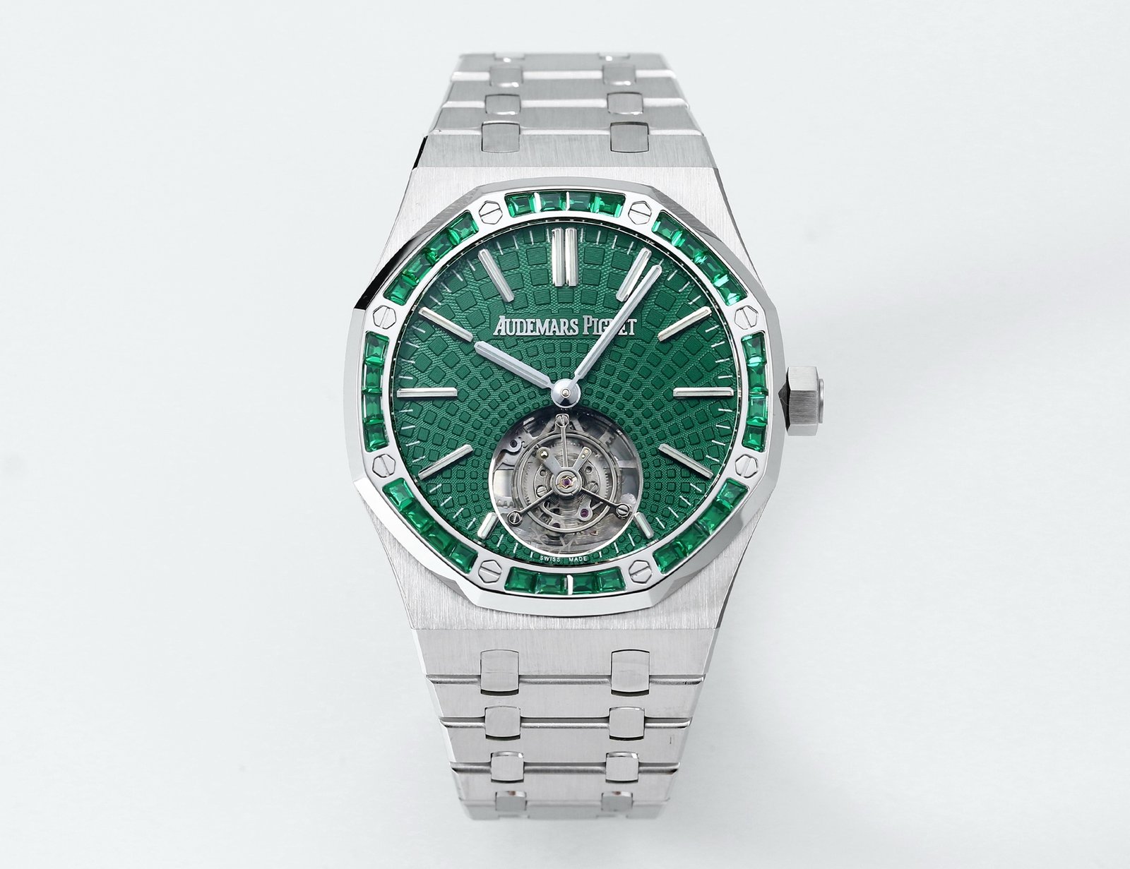 Audemars Piguet Royal Oak Titanium Emerald Bezel Green Dial 41mm 26532IC.EE.1220TI.01