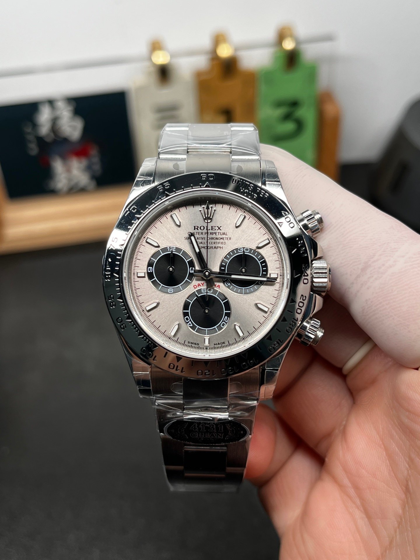 Rolex  Cosmograph Daytona White Silver Dial 40mm  116509-0072