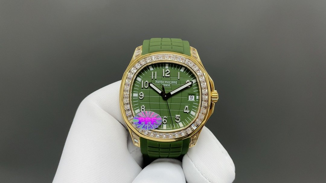 Patek Philippe Aquanaut Yellow Gold Diamond Bezel Green Dial 40mm 5168/300J-010 Custom
