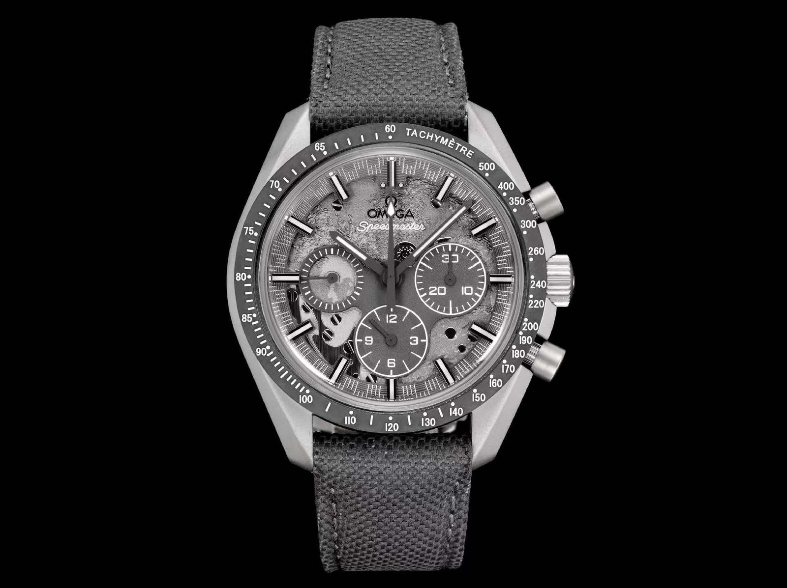Omega Speedmaster Moonwatch Grey Side of the Moon Titanium Grey Dial 44.25MM Grey Fabric Strap 310.92.44.50.06.001