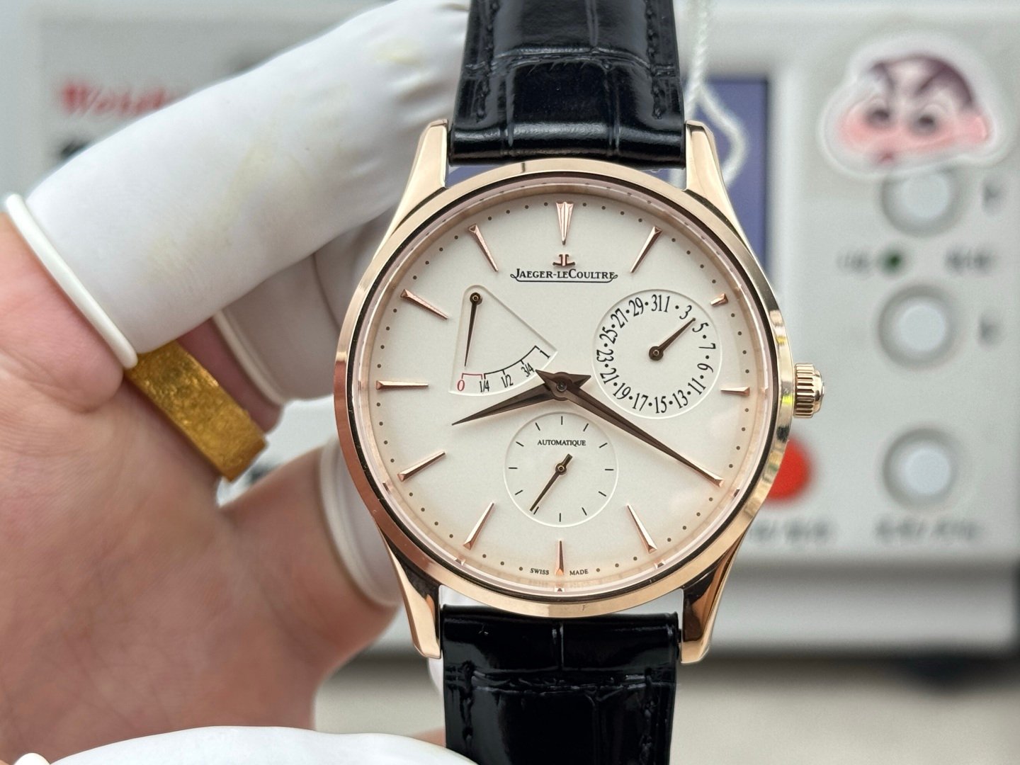 Jaeger-LeCoultre Master Ultra Thin Power Reserve Rose Gold White Dial Black Leather Strap 39MM REF. Q1372520