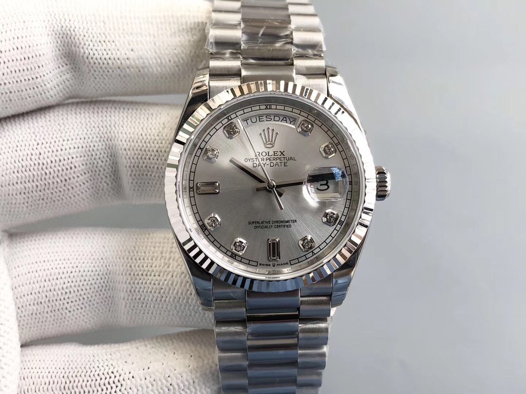 Rolex Day-Date 36 White Gold Silver Dial Roman Numerals Fluted Bezel President Bracelet 36MM 118239-0086