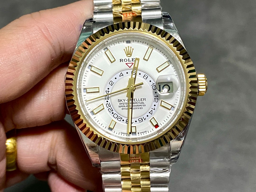 Rolex Sky-Dweller 42 Yellow Rolesor (Yellow Gold and Oystersteel) Champagne Dial Fluted Bezel Oyster Bracelet 42MM 326933-0010