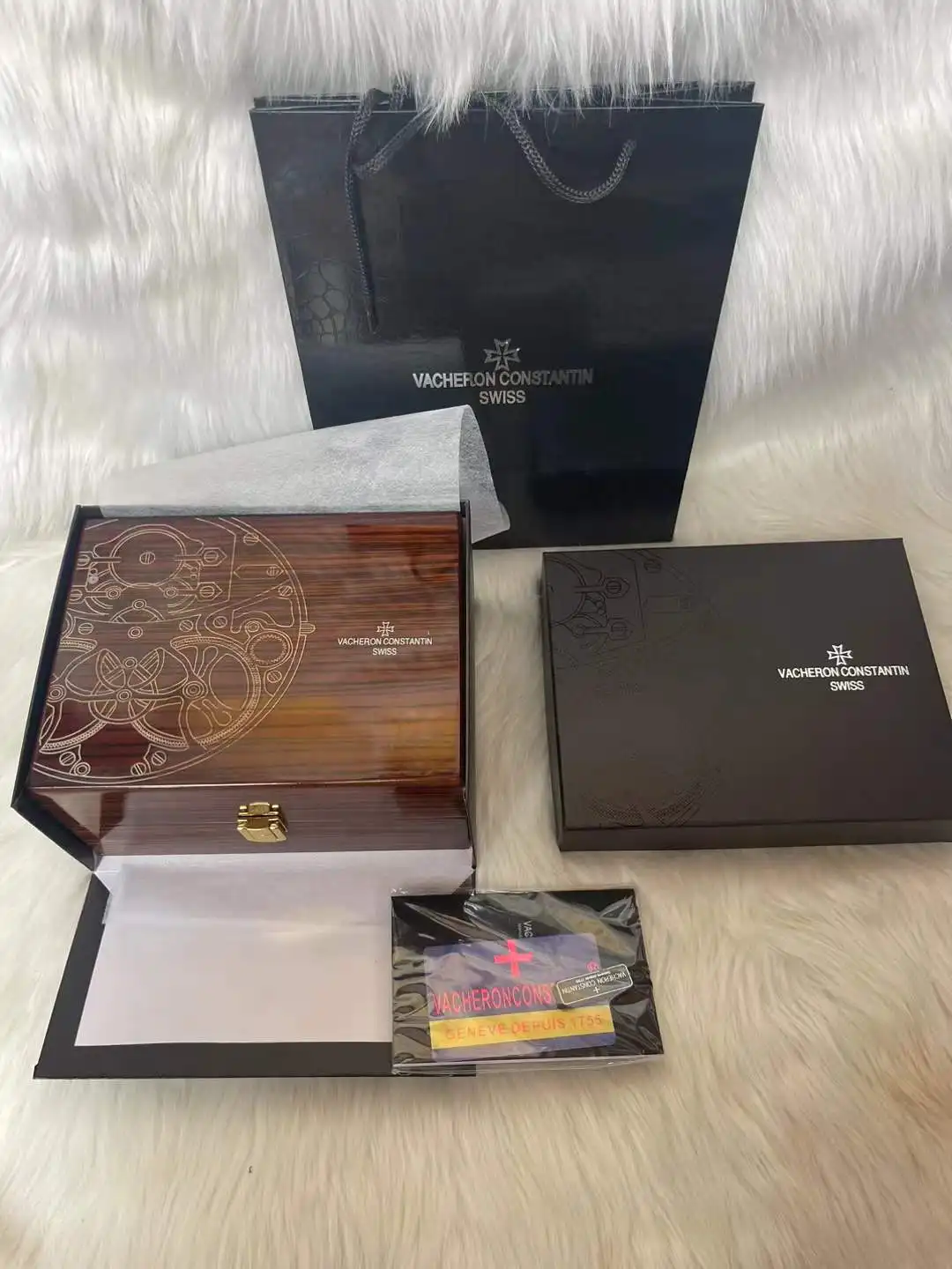 Vacheron Constantin Luxury Wooden Watch Box Set with Outer Case, Shopping Bag & Manual