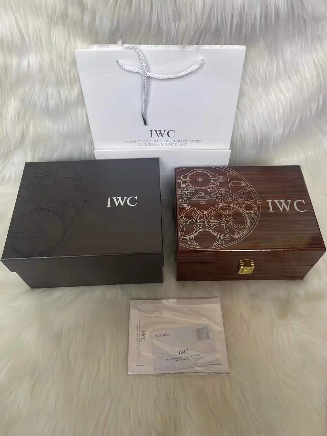 IWC Premium Glossy Wooden Watch Display Case and Presentation Box Set