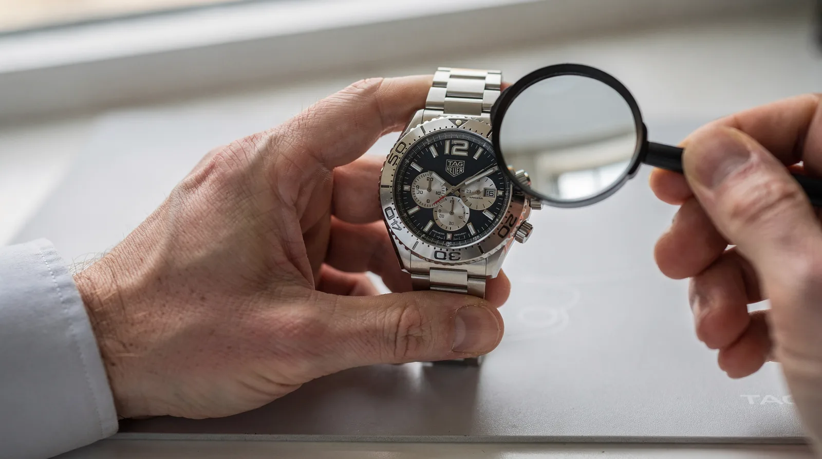 Spotting Cheap Faux TAG Heuer vs Super Clones: 7 Tell-Tale Signs 1 How does dial print reveal a cheap copy